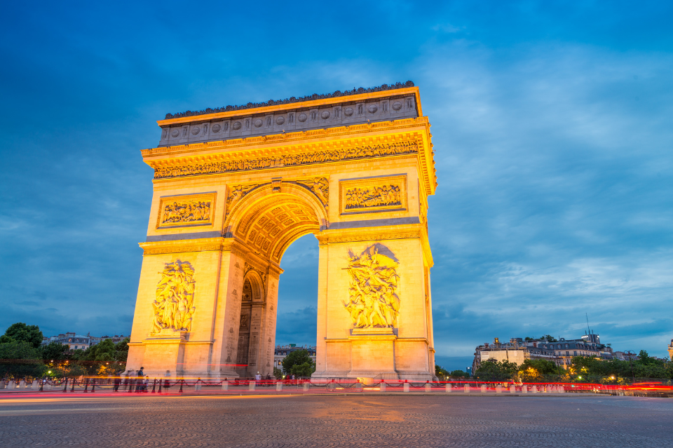 Paris' Iconic Monuments : Arc de triomphe