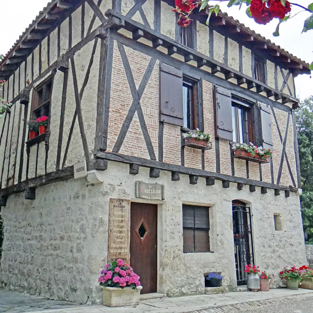 Discovering the Most Beautiful Villages in the Southwest of France: A Journey into the Heart of History and Culture Pujols