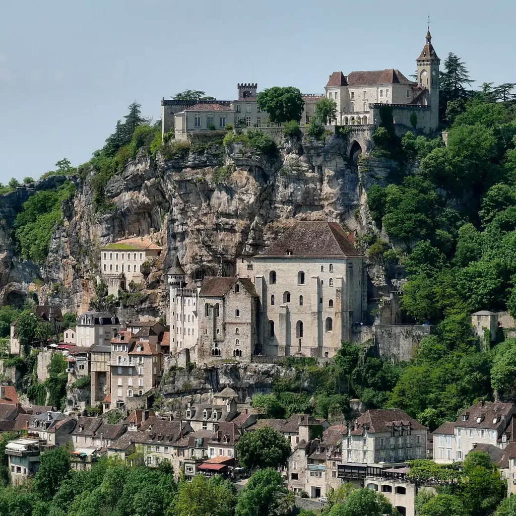 Discovering the Most Beautiful Villages in the Southwest of France: A Journey into the Heart of History and Culture Rocamadour